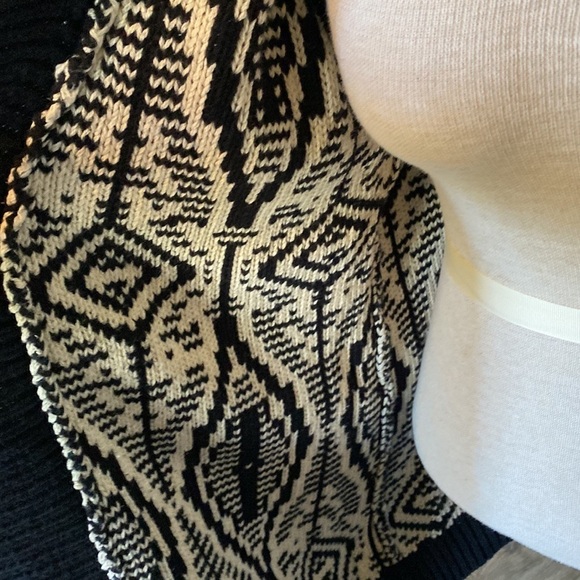 Talbots chunky knit open front black/cream boho print cardigan. Wool blend. Sz M - Picture 3 of 8